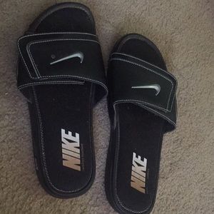 nike sandals